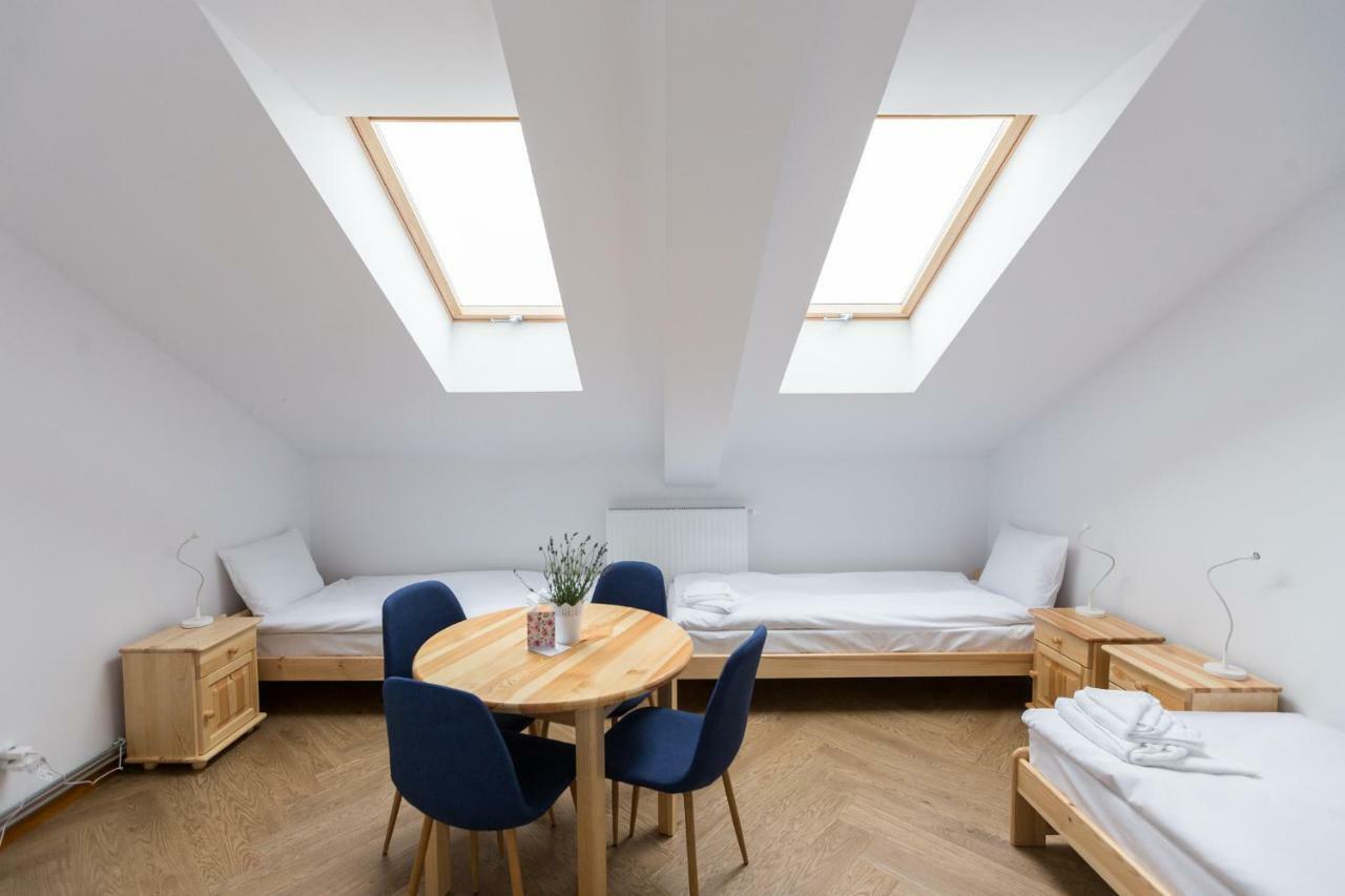 Artrooms Pokoje Goscinne 크로스노 외부 사진